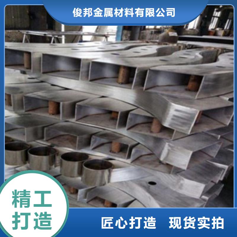 不锈钢防护栏不锈钢立柱价格实惠
