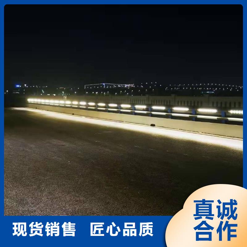 道路桥梁防撞护栏河道护栏精工细致打造