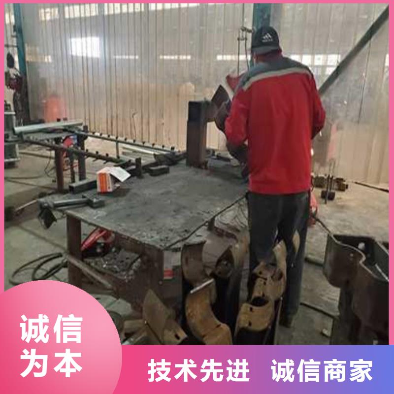  道路护栏源头厂家供应