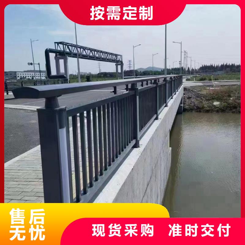 仿木纹河道护栏栏杆不锈钢河道栏杆一米多少钱